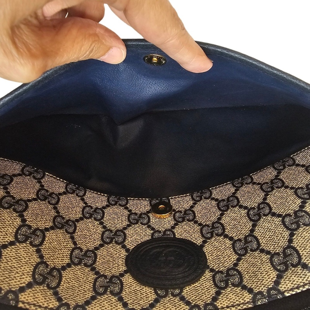 Gucci Beige and Black GG Monogram Pouch - Picture 12 of 16
